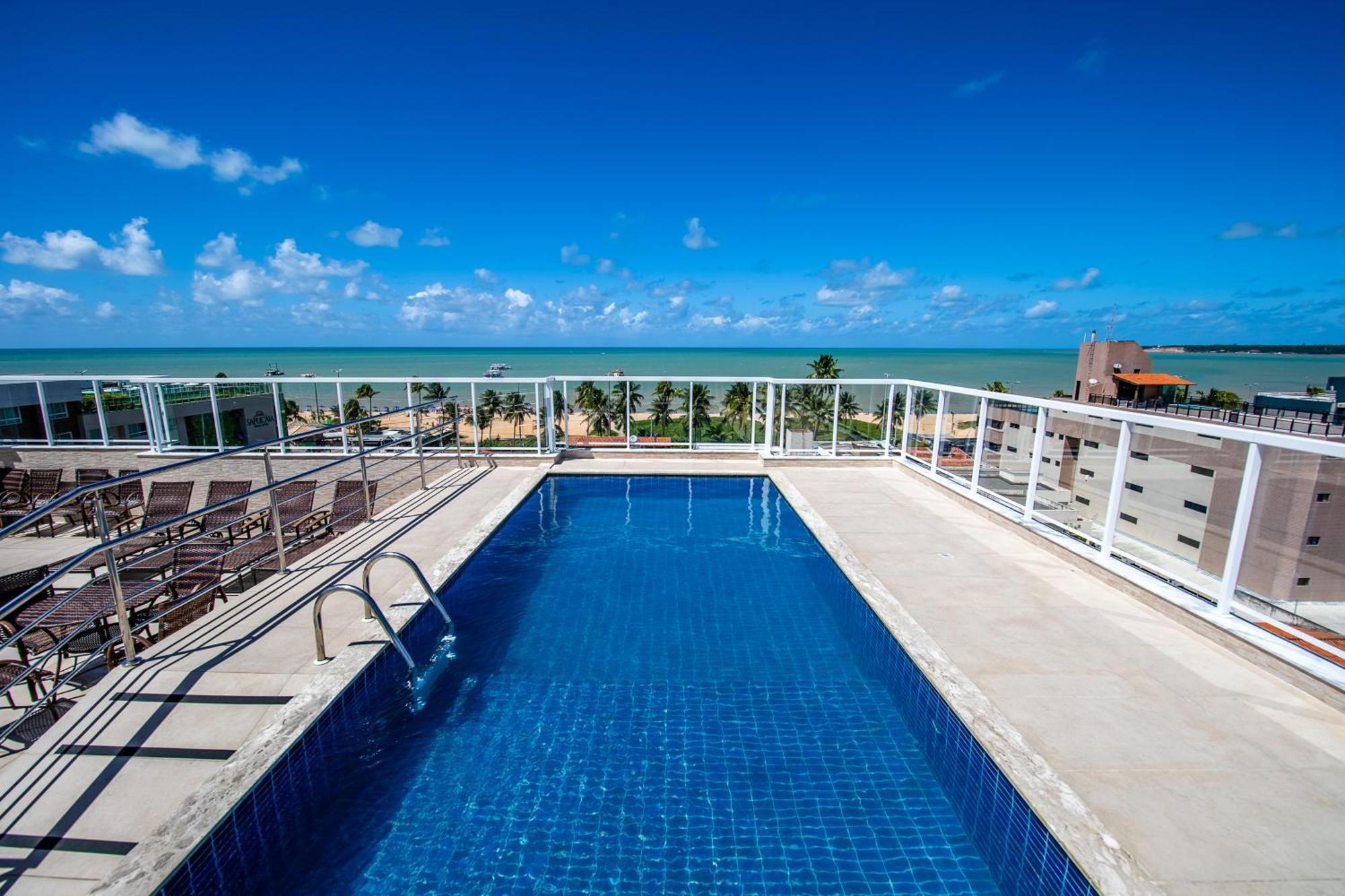 Tambau Beach Hotel — Fotos 1